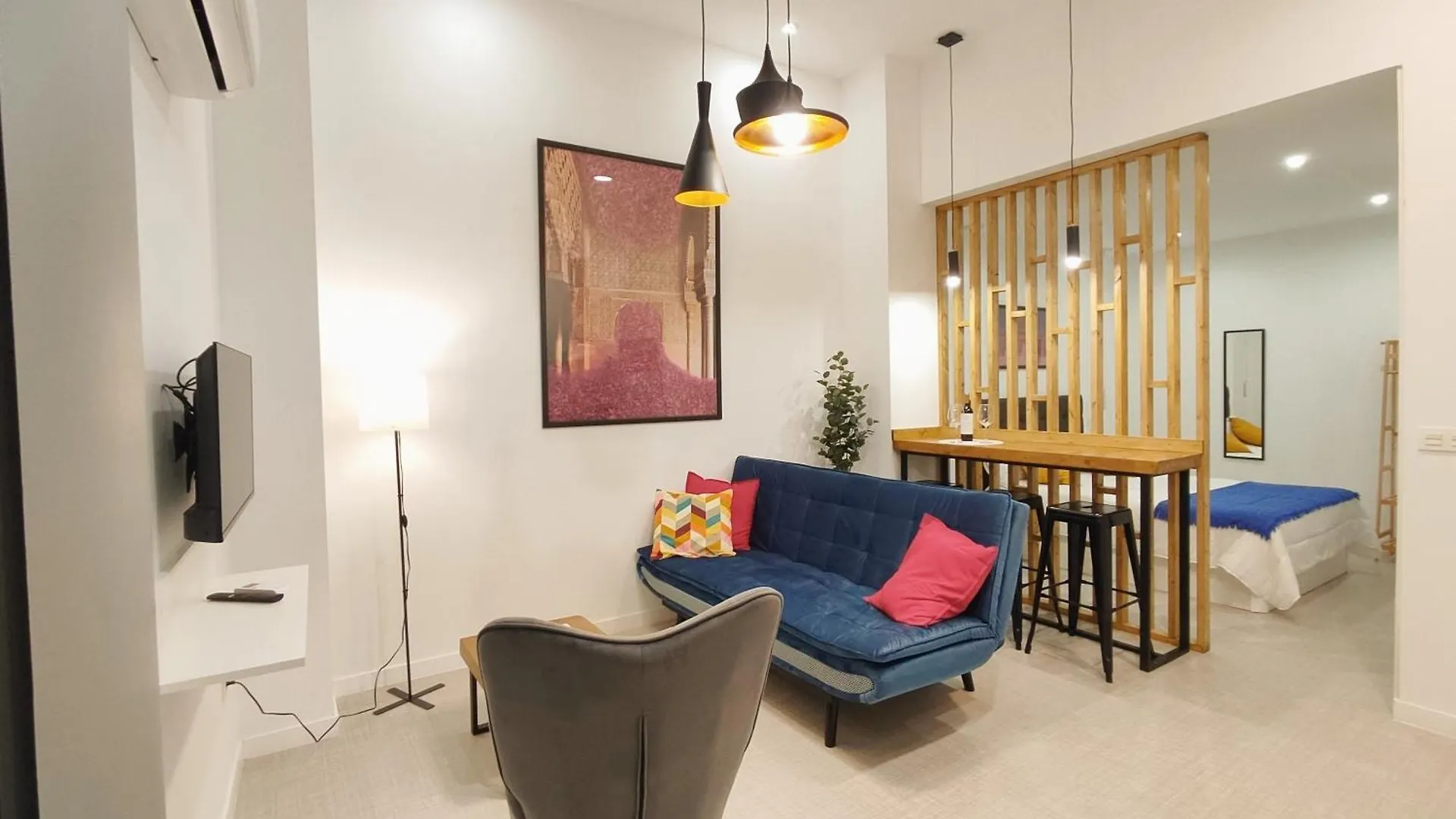 Ferola Homes Granada Apartment