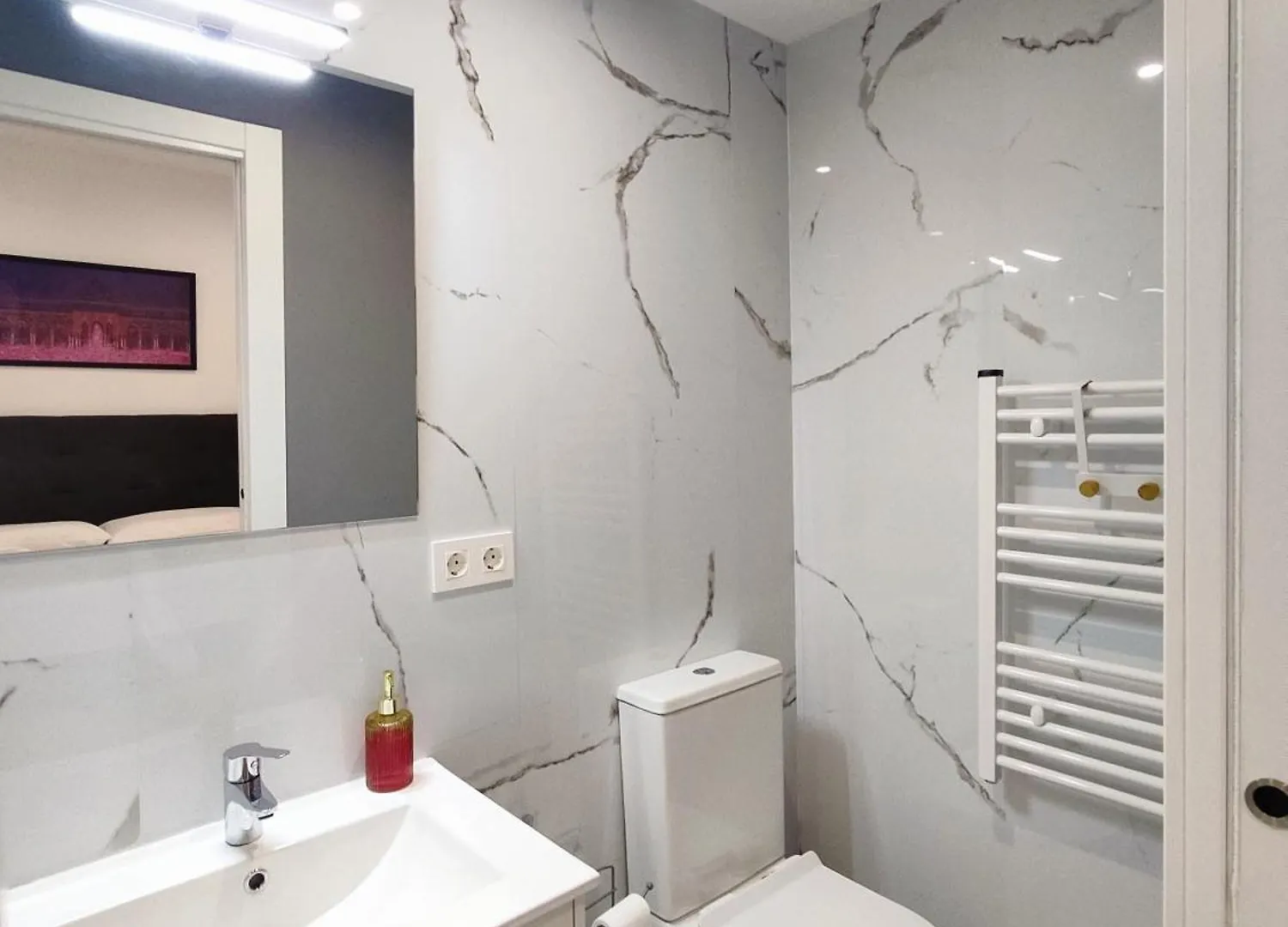 Apartment Ferola Homes Granada