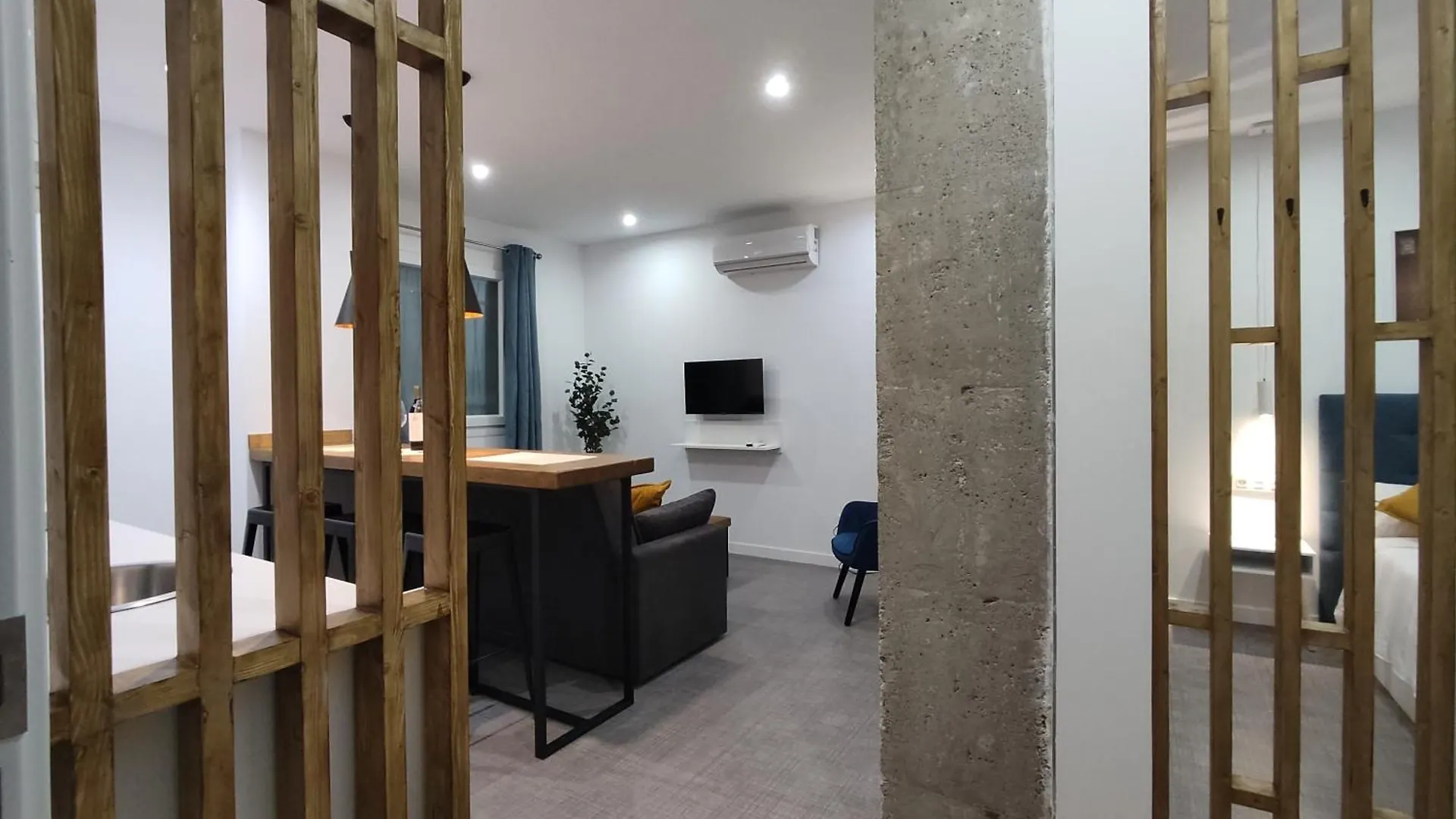 Ferola Homes Granada Apartment